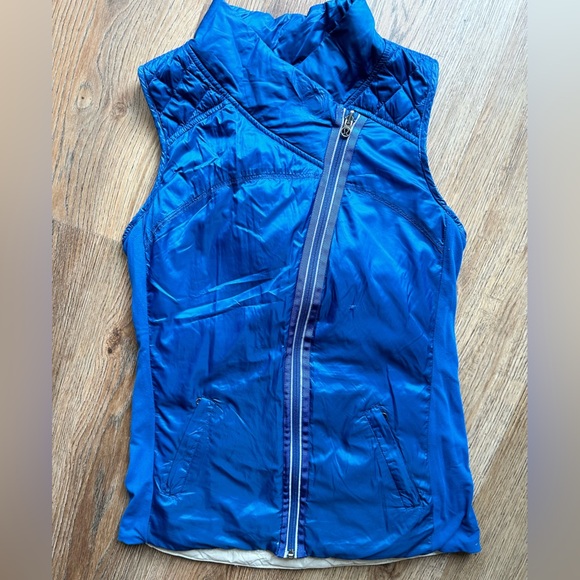 Lululemon What The Fluff Vest in Limitless Blue - Picture 6 of 12